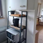 Rdc Calme Avec Parking Ferme Pres Autoroute Et Tram C * Мюлуз
