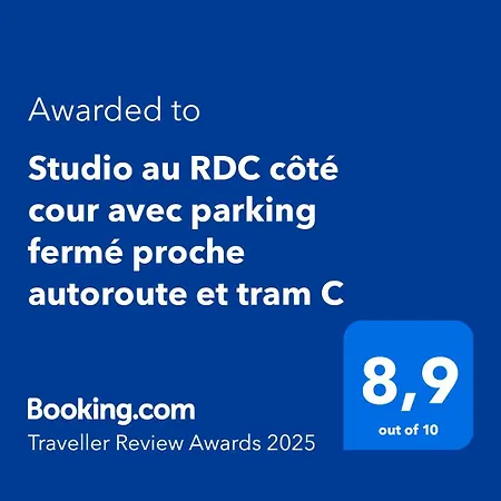 Rdc Calme Avec Parking Ferme Pres Autoroute Et Tram C Apartment *