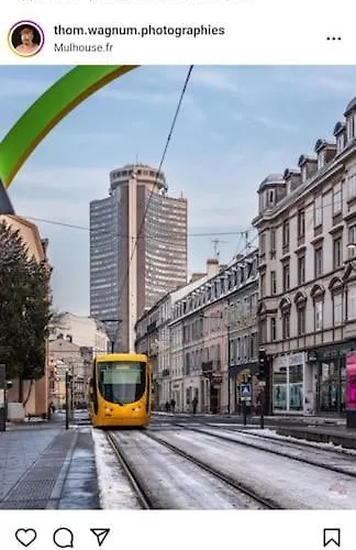 Lumineux 1 Pièce Avec Parking Fermé Et Arrêt De Tram à 100 M